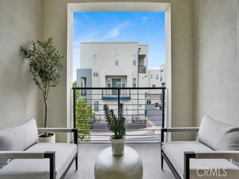 252 Harringay , Irvine, CA