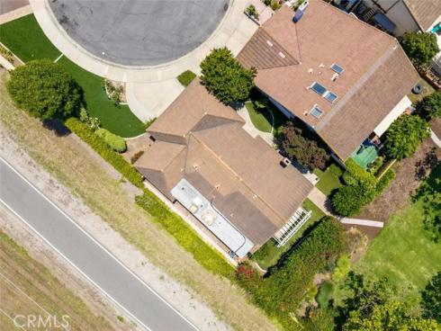 9 Badger Pass , Irvine, CA