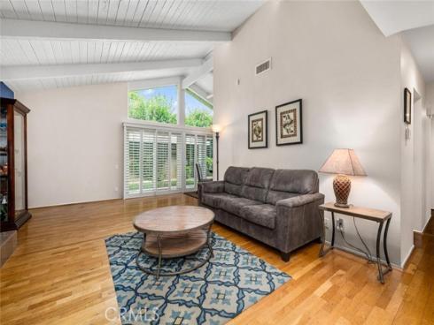 9 Badger Pass , Irvine, CA