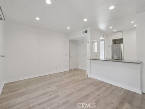 288 Tangelo , Irvine, CA