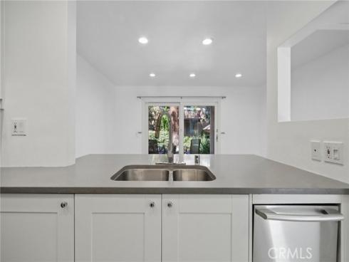 288 Tangelo , Irvine, CA