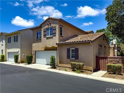 80 Wonderland , Irvine, CA