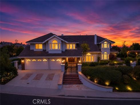 111 hillcrest Drive