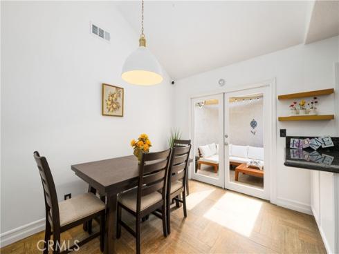 20 Wintermist 86 , Irvine, CA