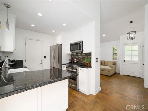 20 Wintermist 86 , Irvine, CA