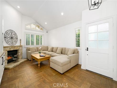 20 Wintermist 86 , Irvine, CA