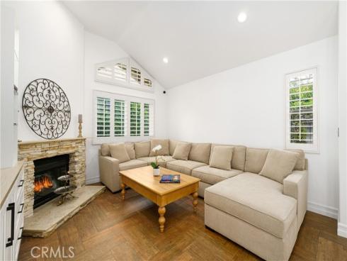 20 Wintermist 86 , Irvine, CA