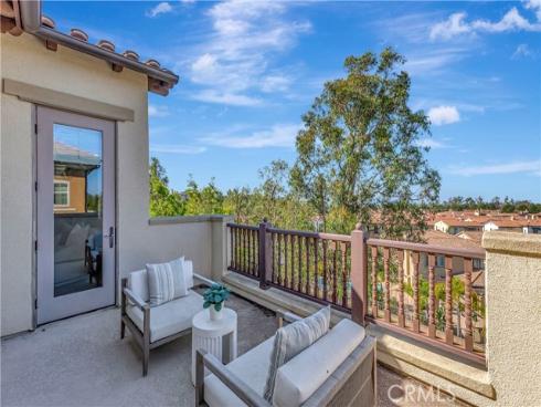 126 Long Fence , Irvine, CA