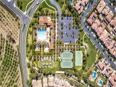 126  Long Fence  , Irvine, CA