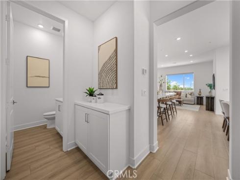 608 Chinon , Irvine, CA