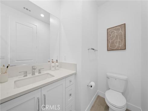 608 Chinon , Irvine, CA