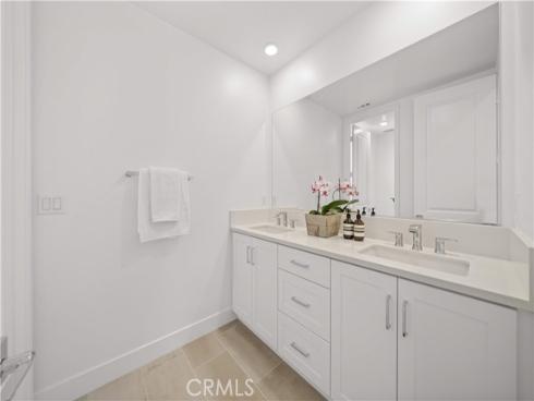 608 Chinon , Irvine, CA