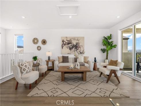 608 Chinon , Irvine, CA