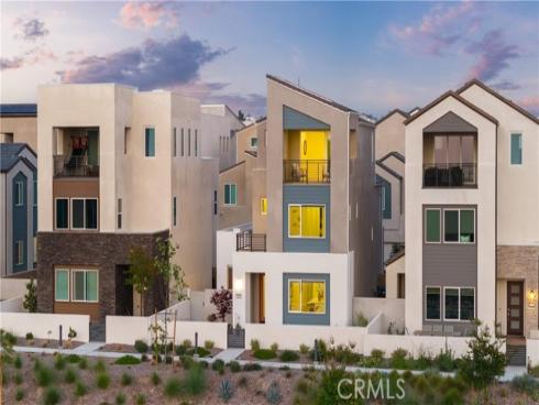 608 Chinon , Irvine, CA