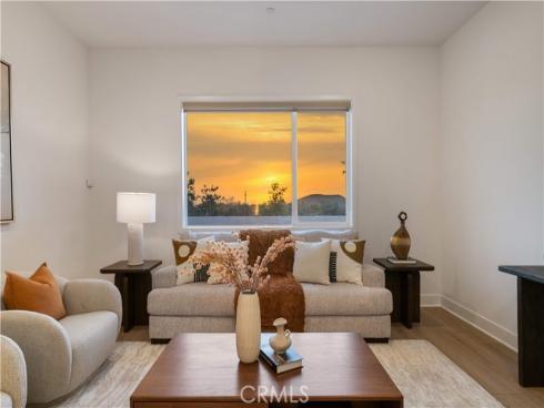 608 Chinon , Irvine, CA