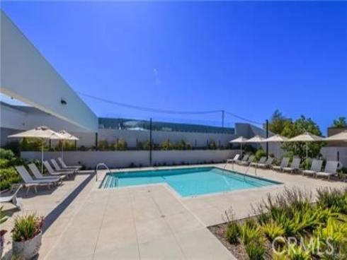 608 Chinon , Irvine, CA