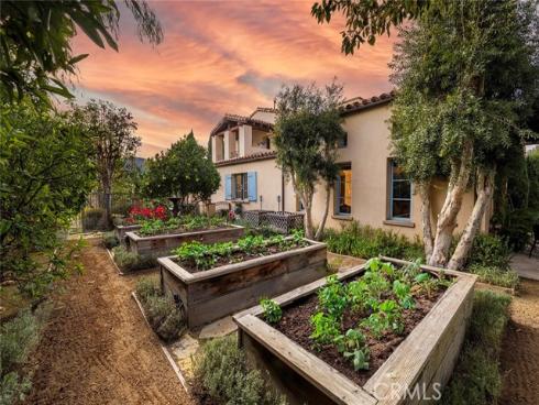 50 Copper Creek , Irvine, CA