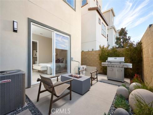 656  Gadwall  , Irvine, CA