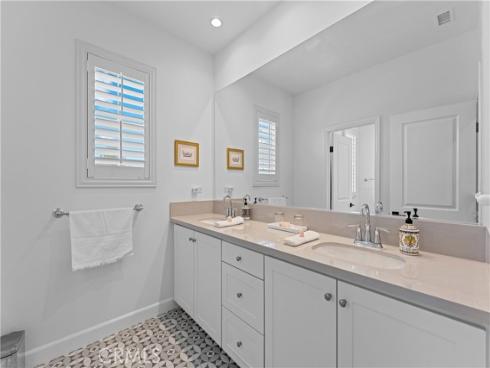 104 Quill , Irvine, CA