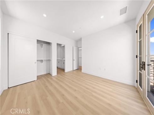 118 Sunnybank , Irvine, CA