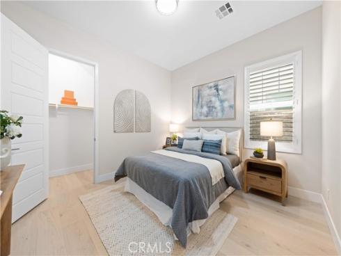 60 Harlow , Irvine, CA