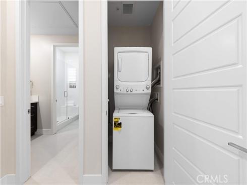 60 Harlow , Irvine, CA