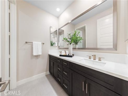 60 Harlow , Irvine, CA