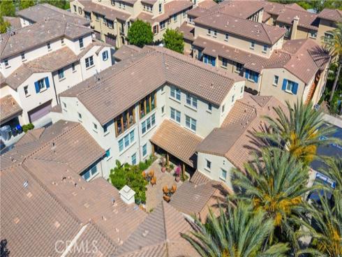 80 Full Moon , Irvine, CA