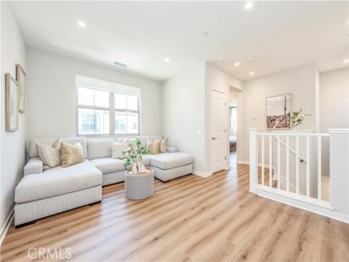 152 Sunnyside , Irvine, CA
