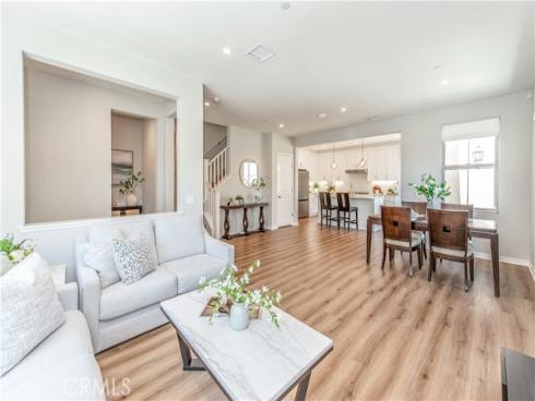 152 Sunnyside , Irvine, CA
