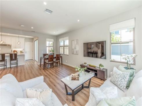152 Sunnyside , Irvine, CA