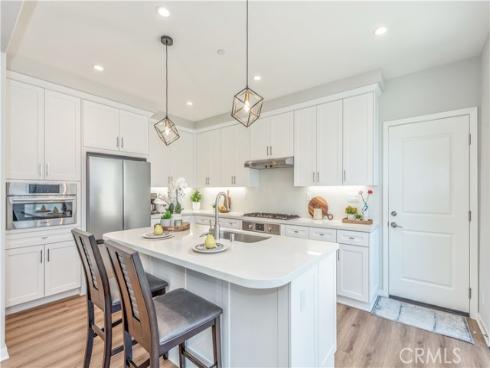 152 Sunnyside , Irvine, CA