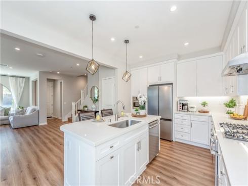 152 Sunnyside , Irvine, CA