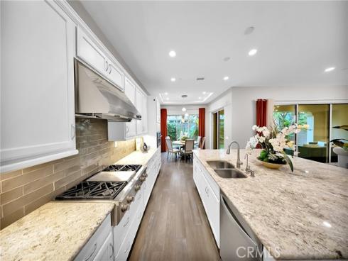 60 Dunmore , Irvine, CA