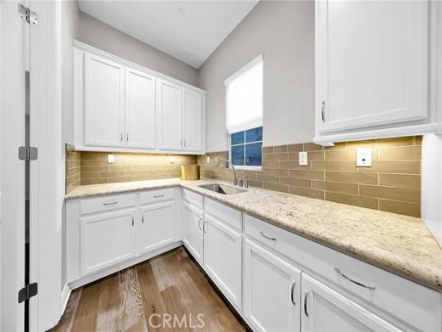 60 Dunmore , Irvine, CA