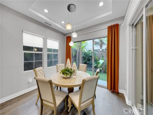 60 Dunmore , Irvine, CA