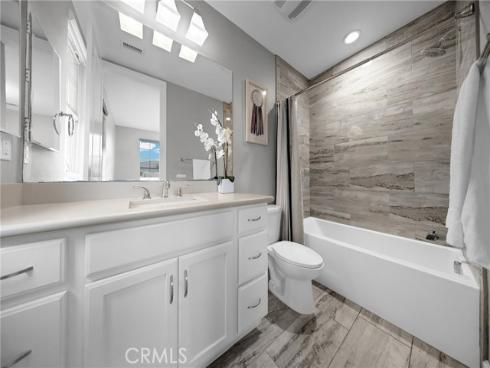 60 Dunmore , Irvine, CA