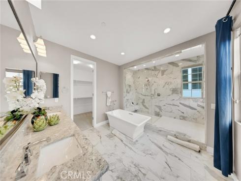 60 Dunmore , Irvine, CA