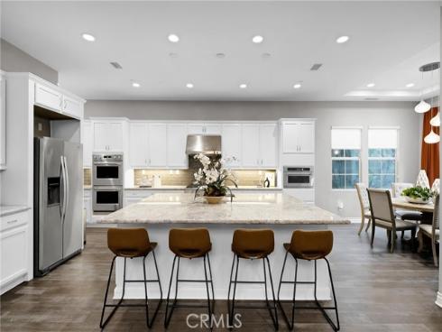60 Dunmore , Irvine, CA