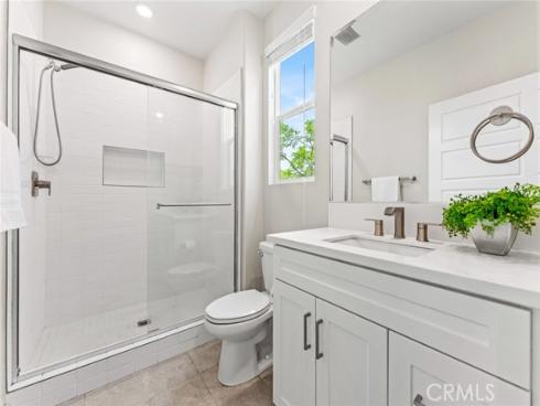 352 Chorus , Irvine, CA