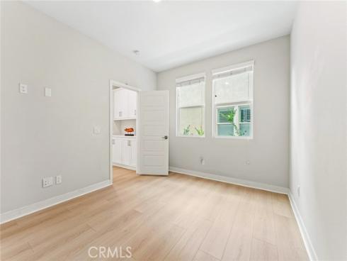 352 Chorus , Irvine, CA