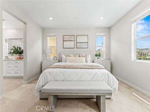 352 Chorus , Irvine, CA
