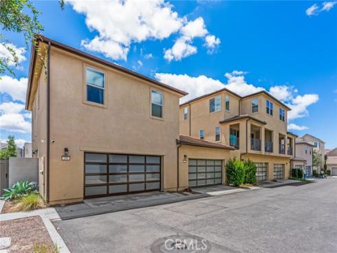 352 Chorus , Irvine, CA