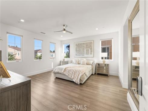 65 Glacier Valley , Irvine, CA