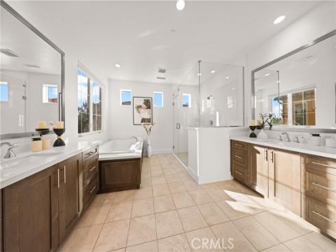 65 Glacier Valley , Irvine, CA