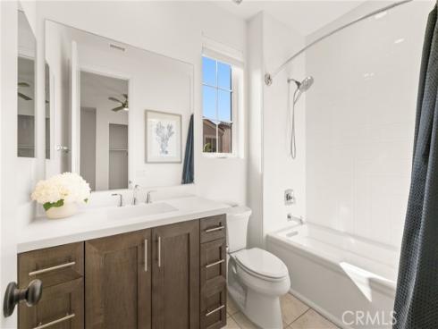 65 Glacier Valley , Irvine, CA