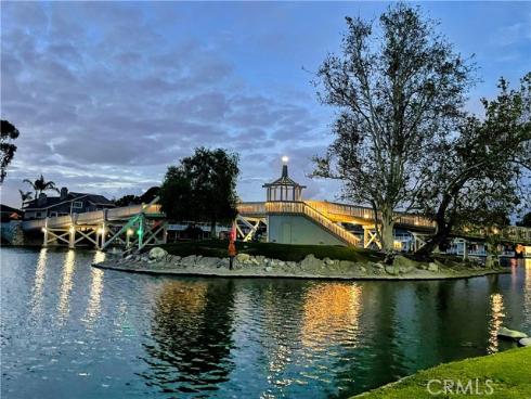 492 E Yale Loop , Irvine, CA