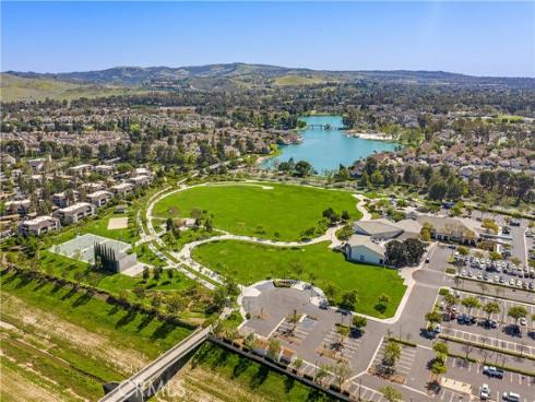 492 E Yale Loop , Irvine, CA