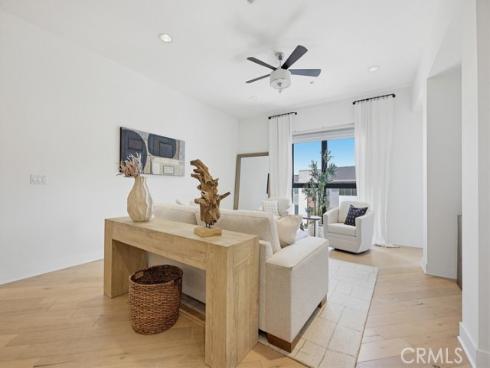402 Rockefeller 406 , Irvine, CA