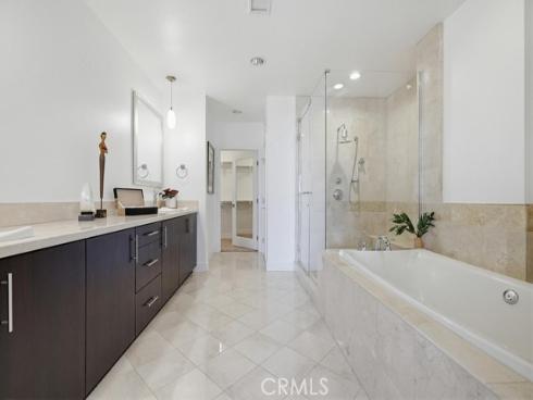 402 Rockefeller 406 , Irvine, CA